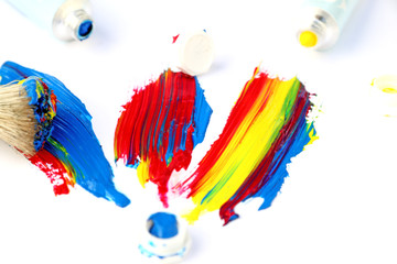 traces peinture gouache fond blanc