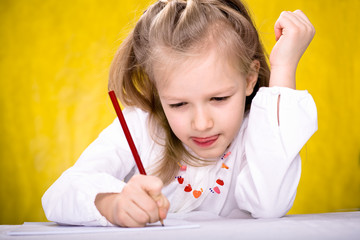 Fototapeta premium drawing schoolgirl