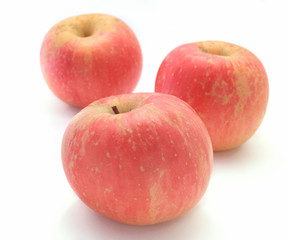 Fototapeta na wymiar three apples