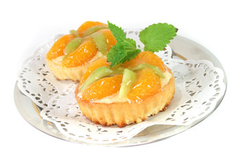 Mandarinenkuchen mit Zitronenmelisse