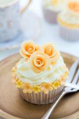 Golden cupcake