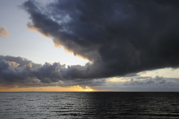 Fototapeta na wymiar Abend an der Nordsee