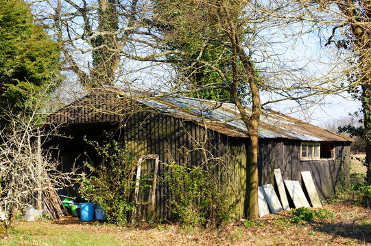 cabane abandonn&eacute;