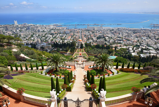 Wide view at Bahai Temple, German Colony and Haifa port