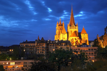 Fototapeta na wymiar Katedra Notre-Dame z Lozanny w Szwajcarii