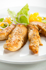 Grilled turkey fillet and vegetable salad