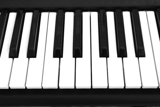 synth&eacute;tiseur