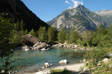 lago di montagna