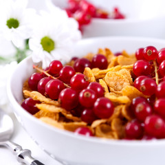 Cornflakes with red currant