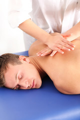 Fototapeta na wymiar Rücken Massage