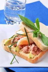 Tuna sandwich
