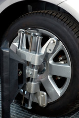 Wheel Alignment Machine Clamp