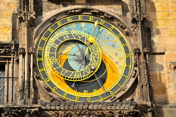 Uhr