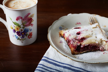 Kirschstrudel mit Kakao
