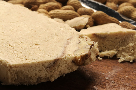 Mantecol - Dolce tipico a base di arachidi - Argentina