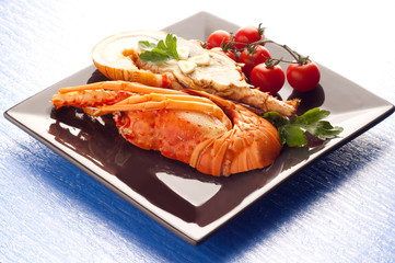 cutted lobster with fresh tomatoes