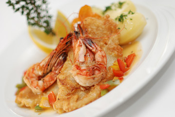 Fried fish with shrimps
