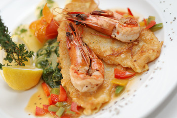 Fried fish with shrimps
