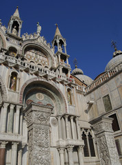 Fototapeta na wymiar Basilique St-Marc à Venise