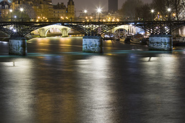 Paris bei  Nacht