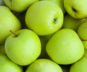 green apples