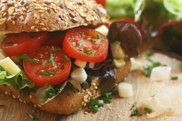 Wholegrain Roll with Tomato