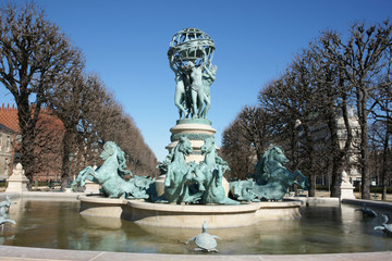 paris monument jardin luxembourg 03