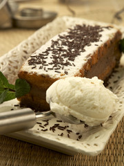 pastel con helado