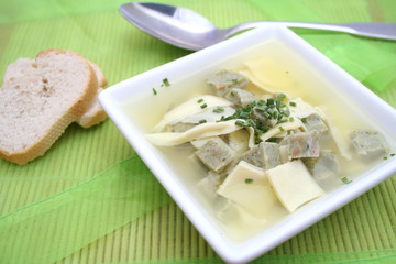Maultaschensuppe