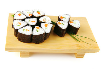 sushi rolls with shnitt onion