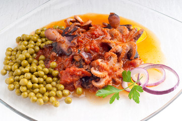 octopus with tomato sauce and peas