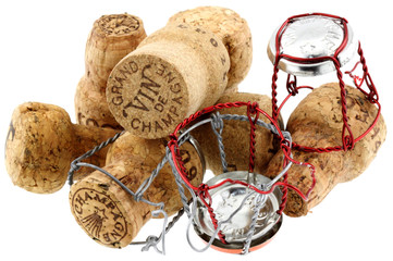 bouchons champagne à recycler, fond blanc