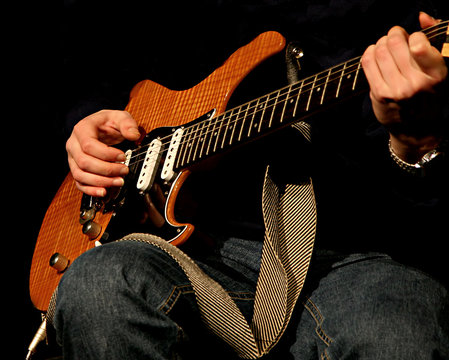 Spiel mit der Gitarre