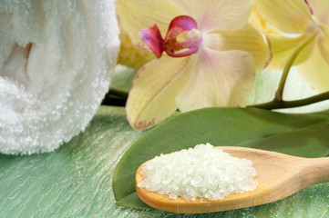 spa bath salts with flower