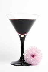 Chrysanteme und Wein-Glas
