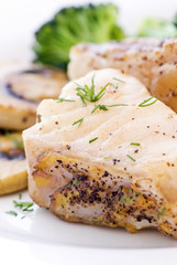 Papagaienfisch mit Gemüse