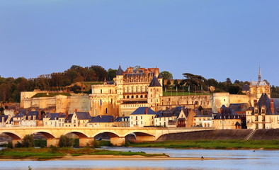 Fototapeta premium Amboise at sunset