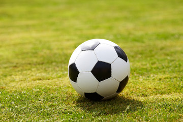 Fototapeta premium Lederfussball