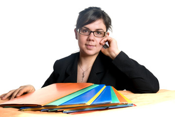 femme active au téléphone