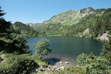 Fototapeta na wymiar Lac de Balbonne,Pyrénées orientales