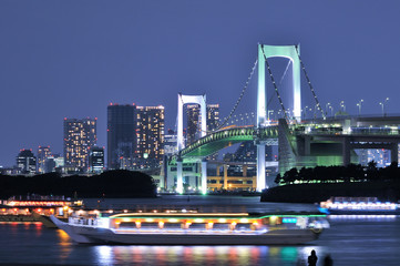 Fototapeta na wymiar Tokyo Rainbow bridge