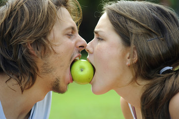 Apple fight