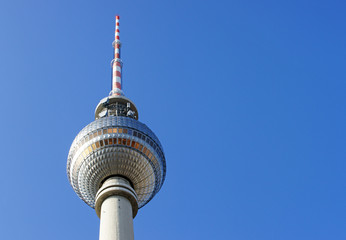 Fototapeta premium Fernsehturm Berlin - Niemcy - Wieża telewizyjna