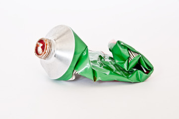 ausgedrückte tube
