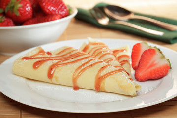 Crepes mit Erdbeeren