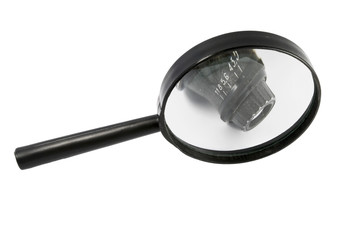 magnifying glass and aperture
