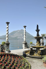 Fototapeta na wymiar Taras Villa Monastero nad jeziorem Como