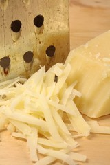 geriebener Parmesan
