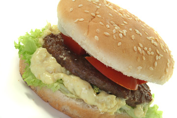 Hamurger mit frischem Gemüse
