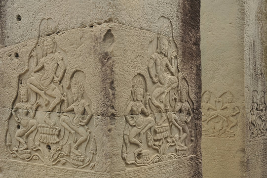 Apsaras, déesses d' Angkor
